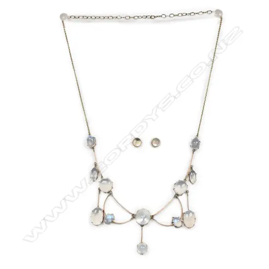 An Edwardian 9ct gold and moonstone necklace and earring set,