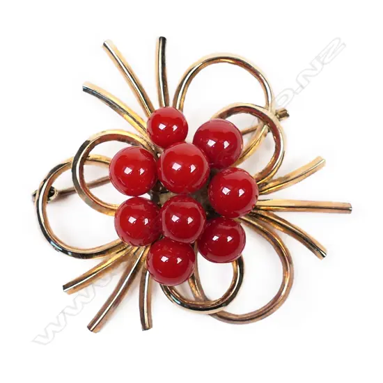 A vintage 18ct yellow gold and coral bead cluster brooch,