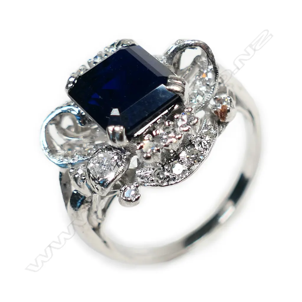 A vintage 14ct white gold sapphire and diamond cluster ring, Image 1++
