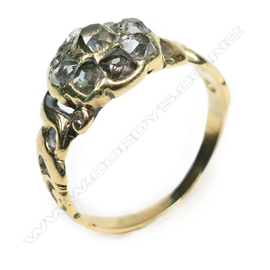 A 19thC 15ct yellow gold and diamond cluster ring, Image 1++