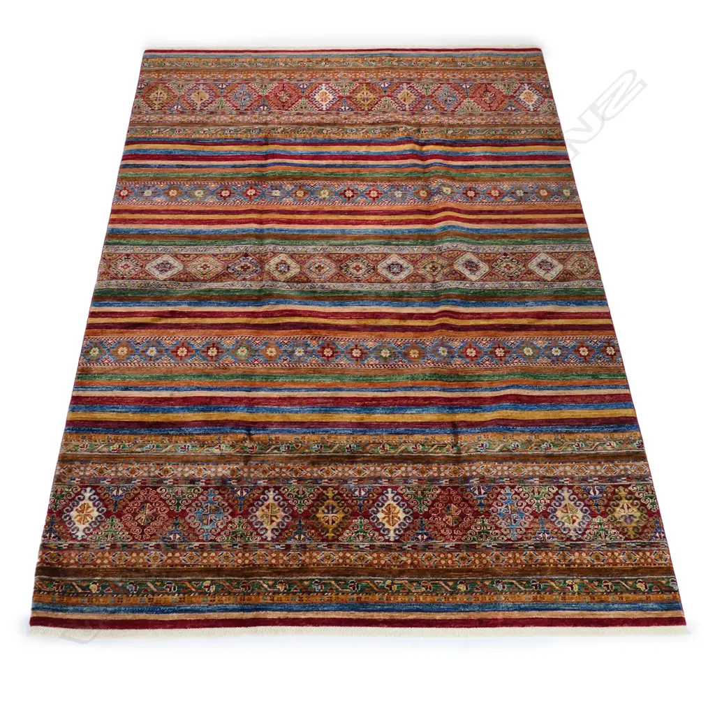 A Khorjeen hand knotted carpet, Image 1++