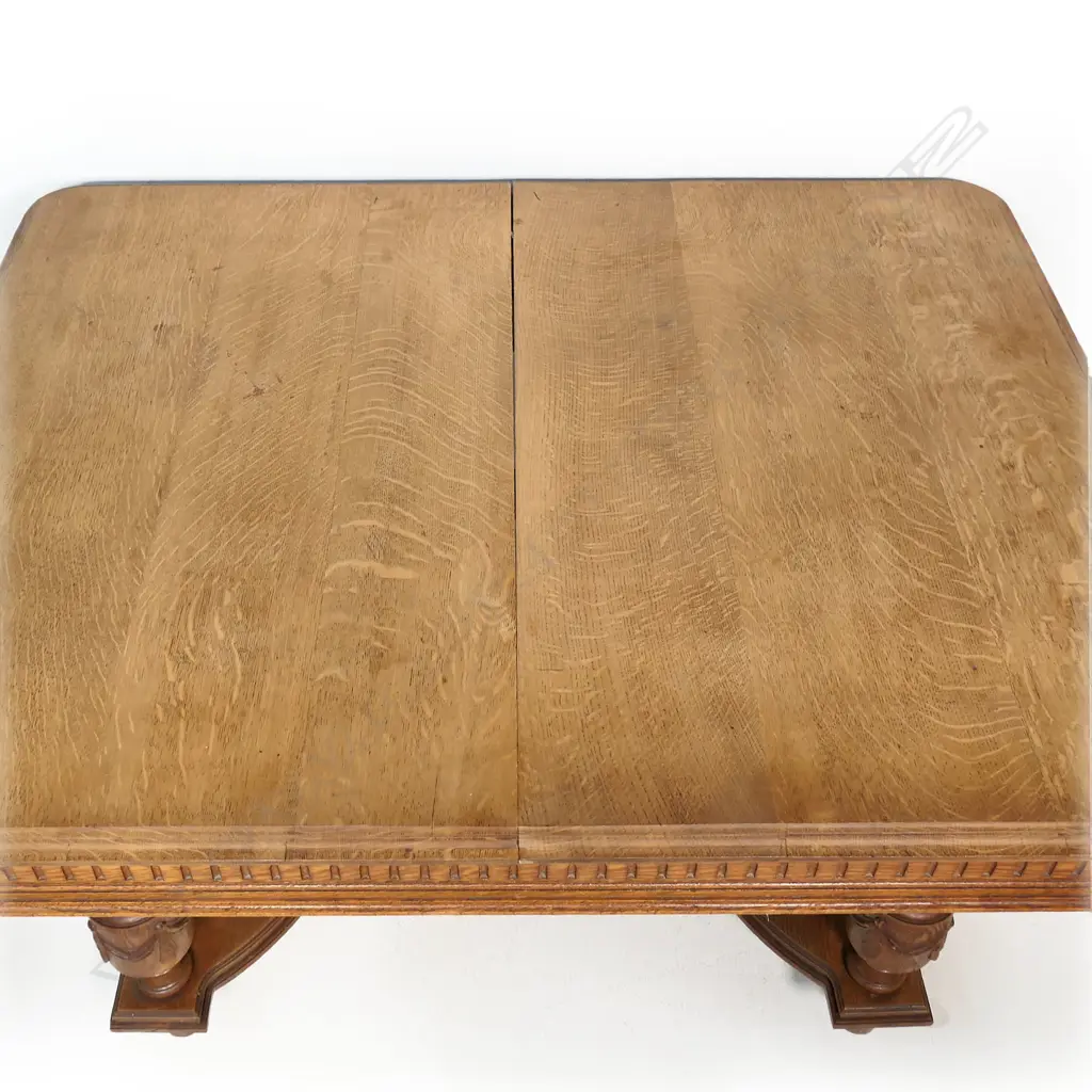A  c.1900 French style oak extension dining table, Image 1++