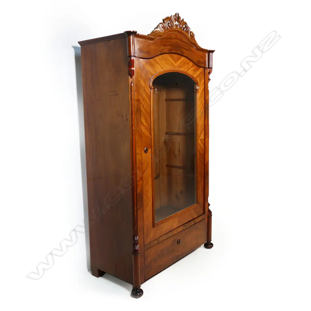 A 19thC French mahogany glazed display cabinet, Image 1++
