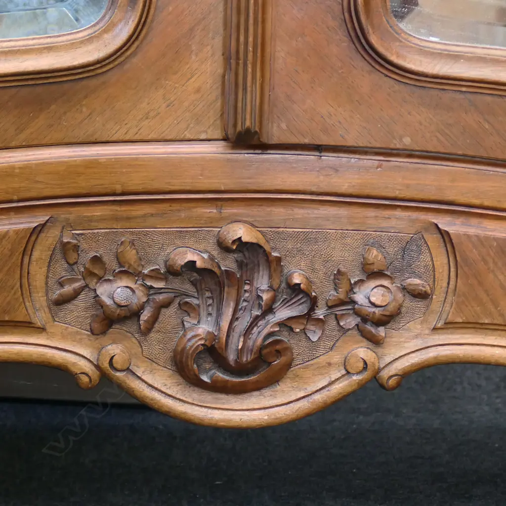 A 19thC quality French kingwood mirrored armoire, Image 1++