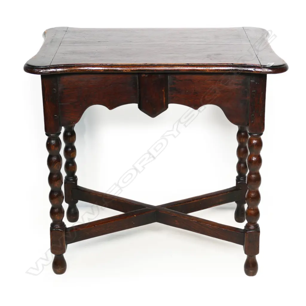 A 17thC Dutch oak bible box on 18thC stand, Image 1++