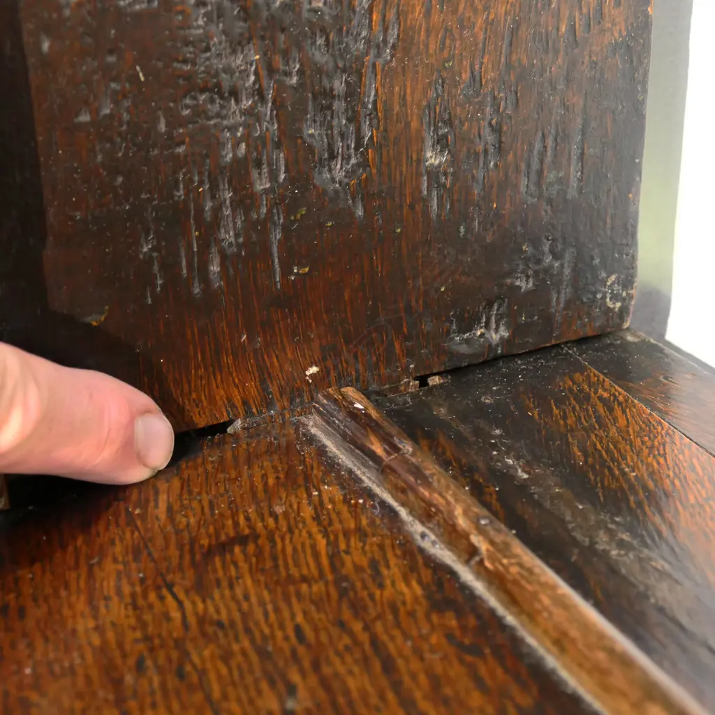 A good 18thC Oak rack back dresser, Image 1++