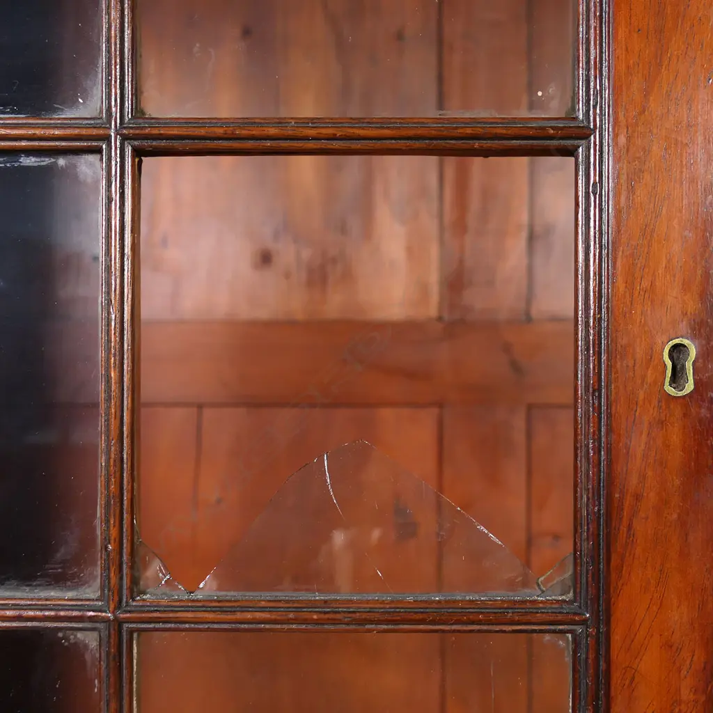 A Georgian mahogany bookcase secretaire cabinet, Image 1++
