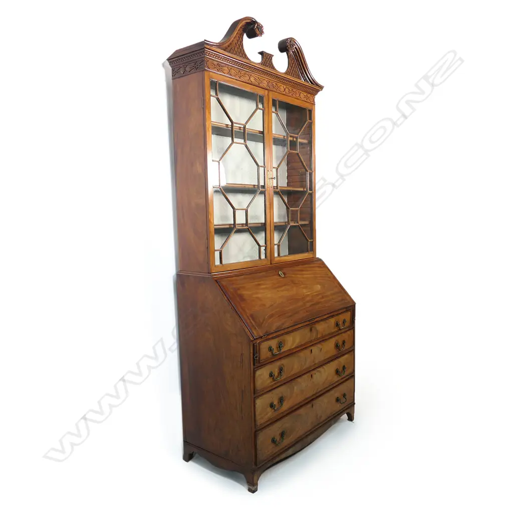A Victorian mahogany bureau bookcase, Image 1++
