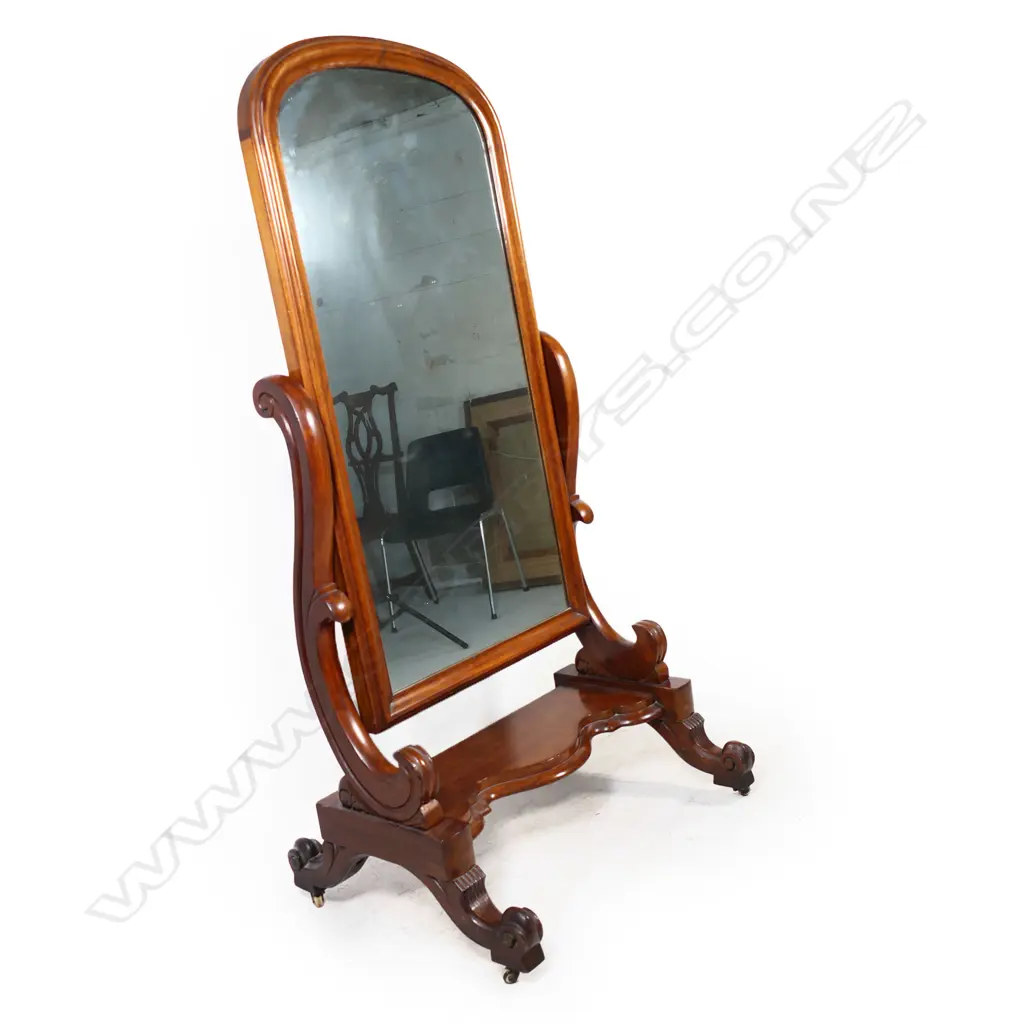 A Victorian mahogany cheval mirror, Image 1++