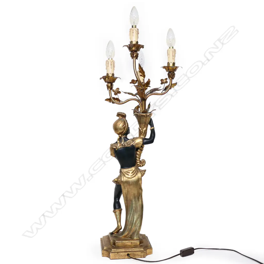 A decorative candelabra table lamp, Image 1++