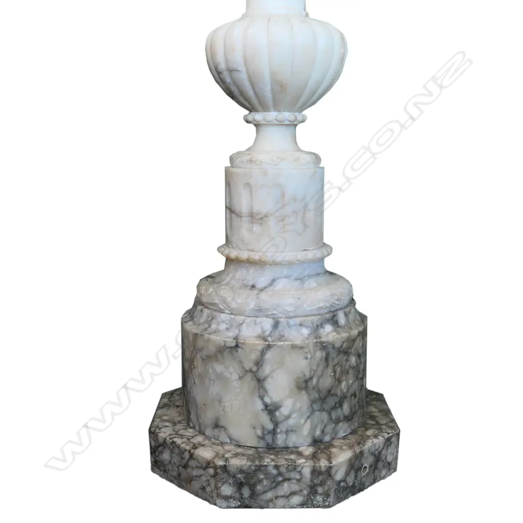 An Art Deco tall floor standing pale alabaster lamp, Image 1++