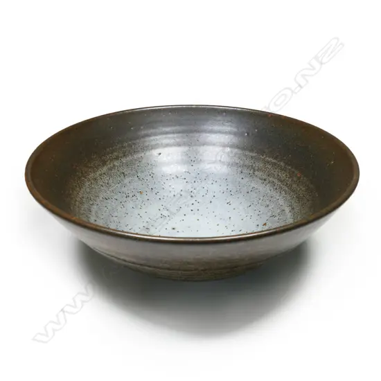 Len Castle flared stoneware bowl,