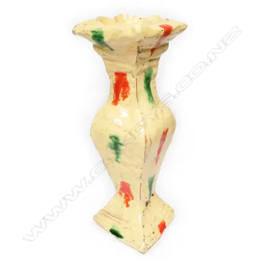 Pottery vase by Richard Parker (NZ)