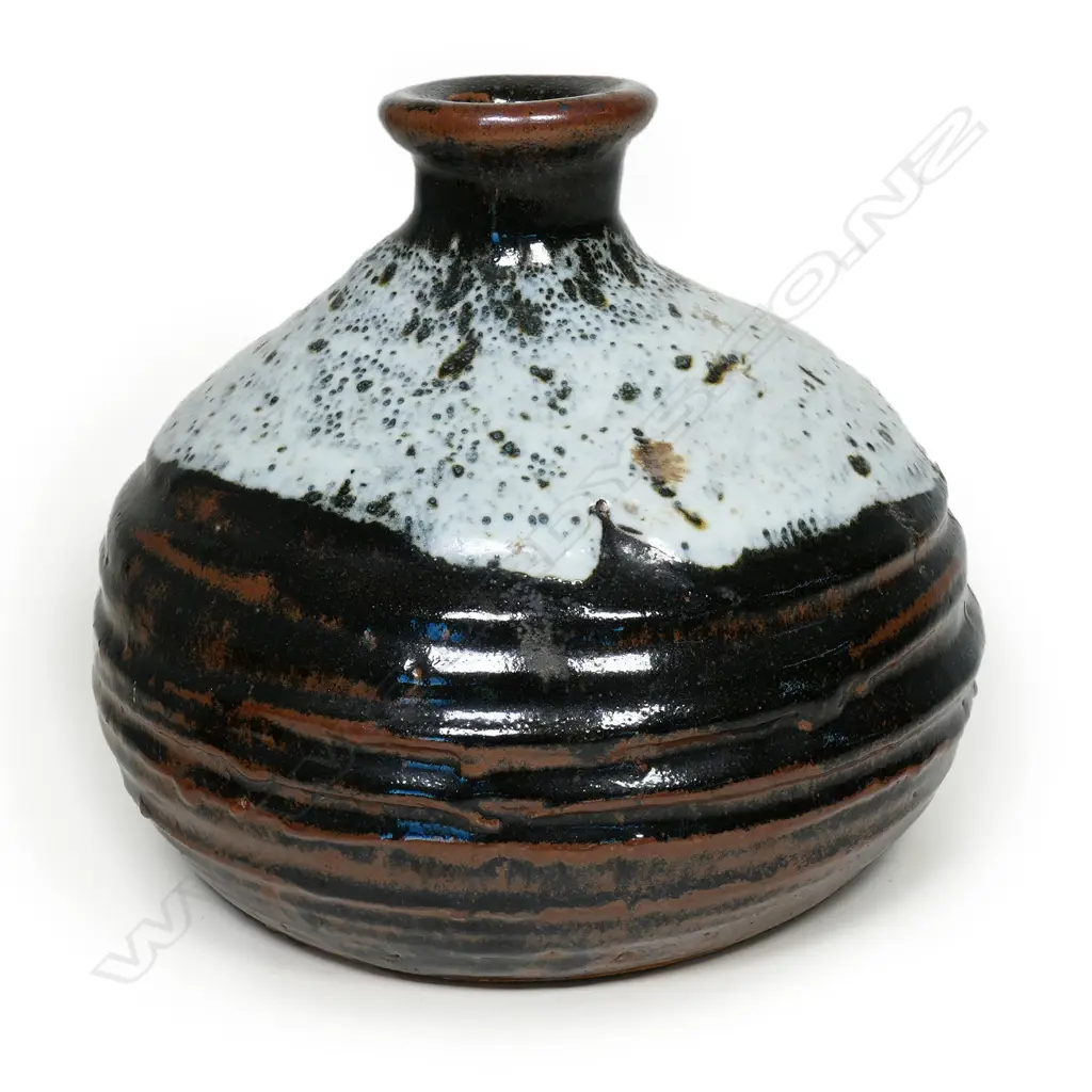 Len Castle large squat vase c1970, Image 1++