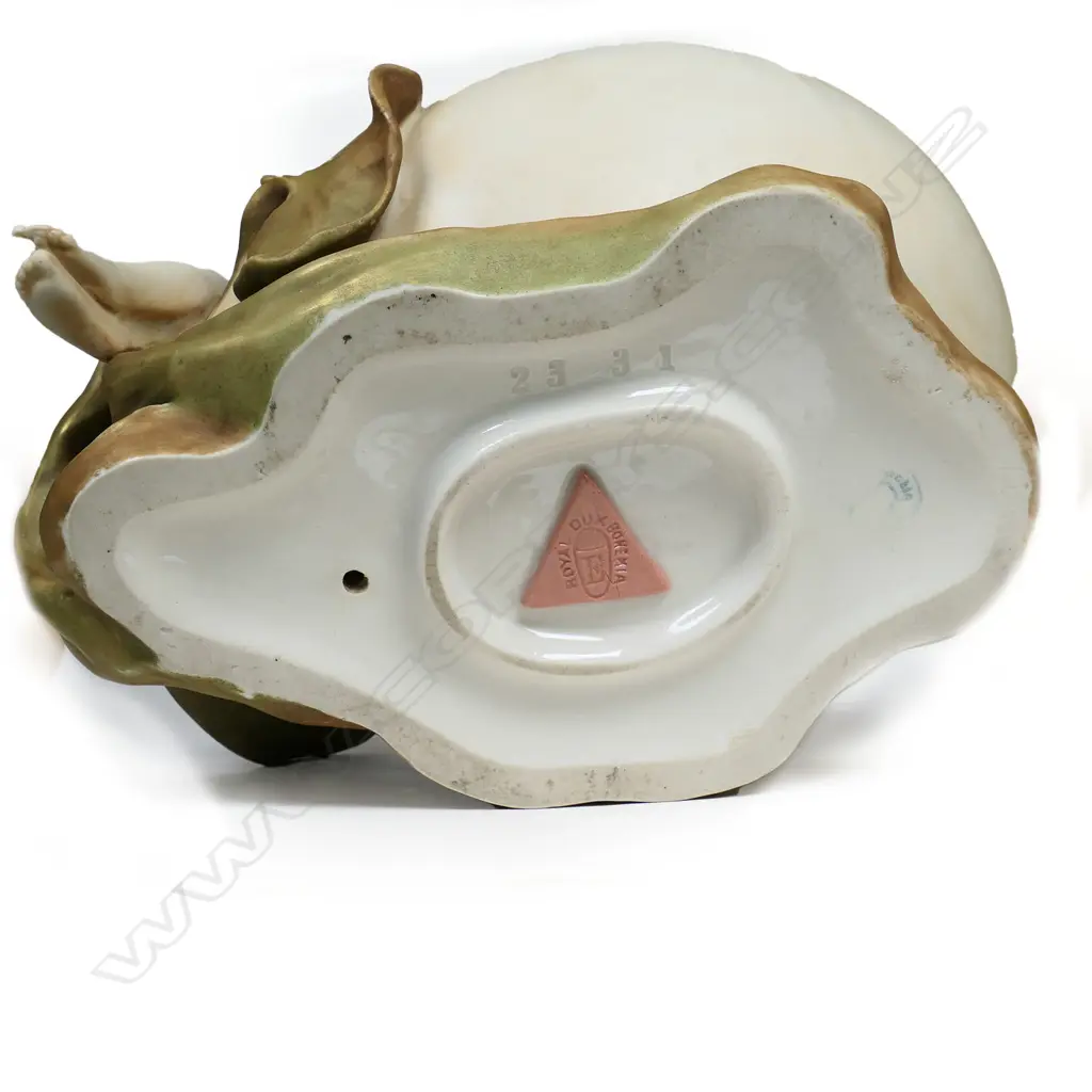 A Royal Dux nymph bowl, Image 1++