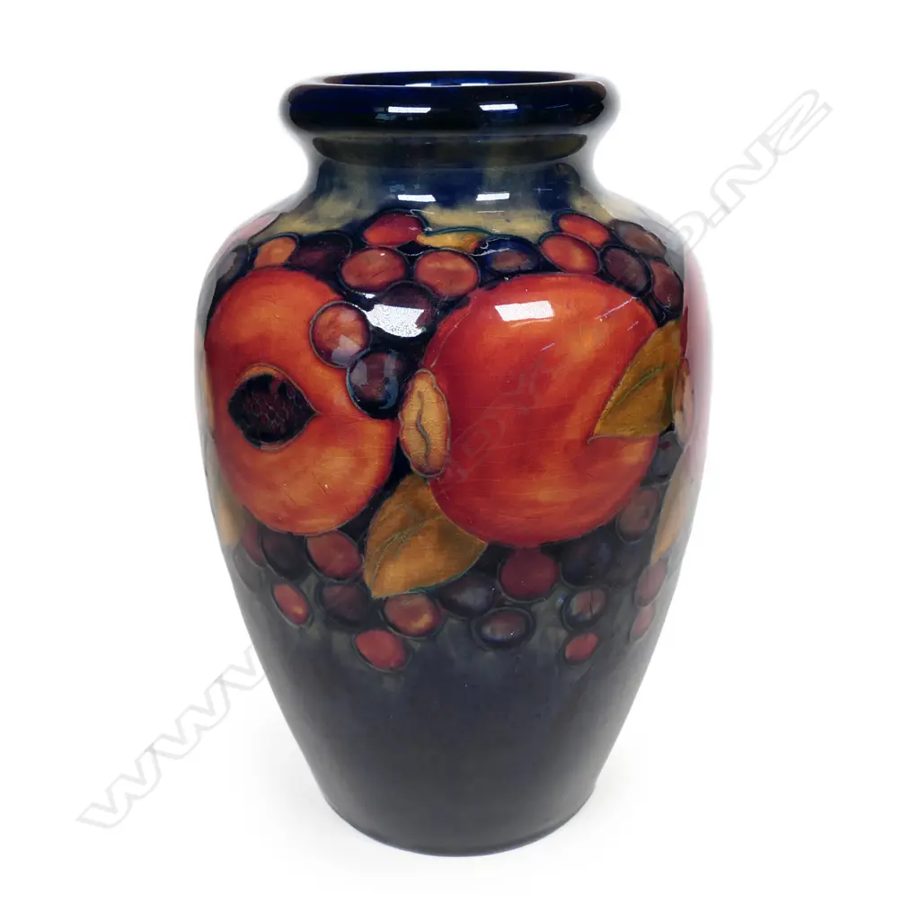 A William Moorcroft vase, Image 1++