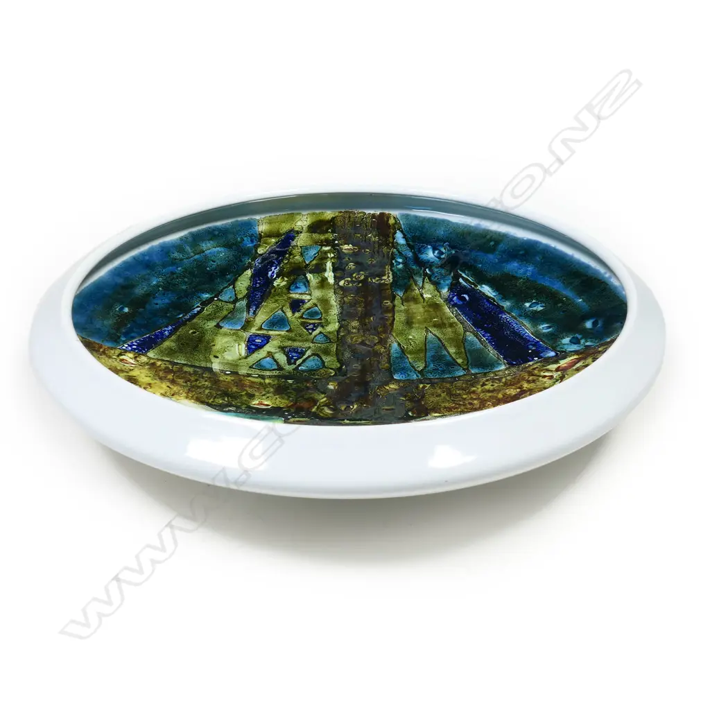 A Poole studio pottery shallow bowl by Tony Morris, Image 1++