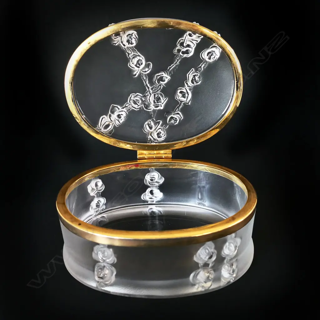 A Lalique trinket box, Image 1++