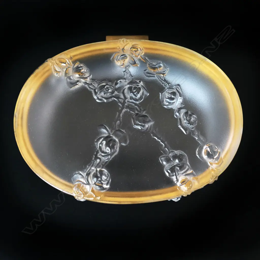 A Lalique trinket box, Image 1++
