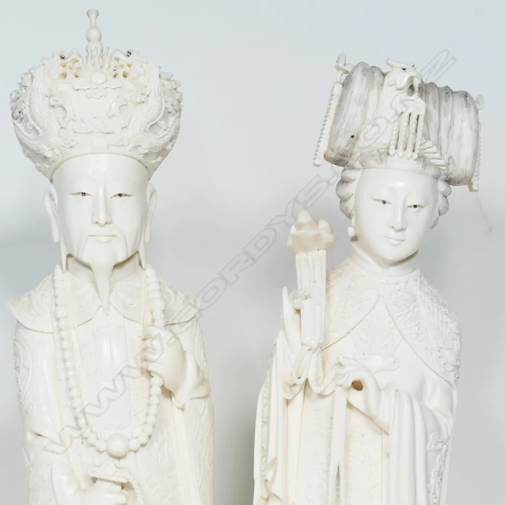 A Chinese Emperor and Empress solid ivory carved figures, Image 1++