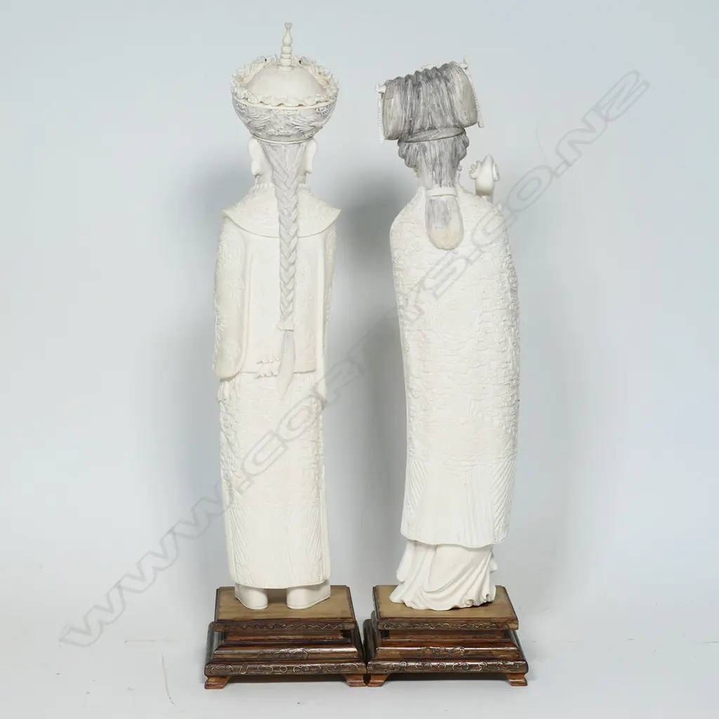 A Chinese Emperor and Empress solid ivory carved figures, Image 1++