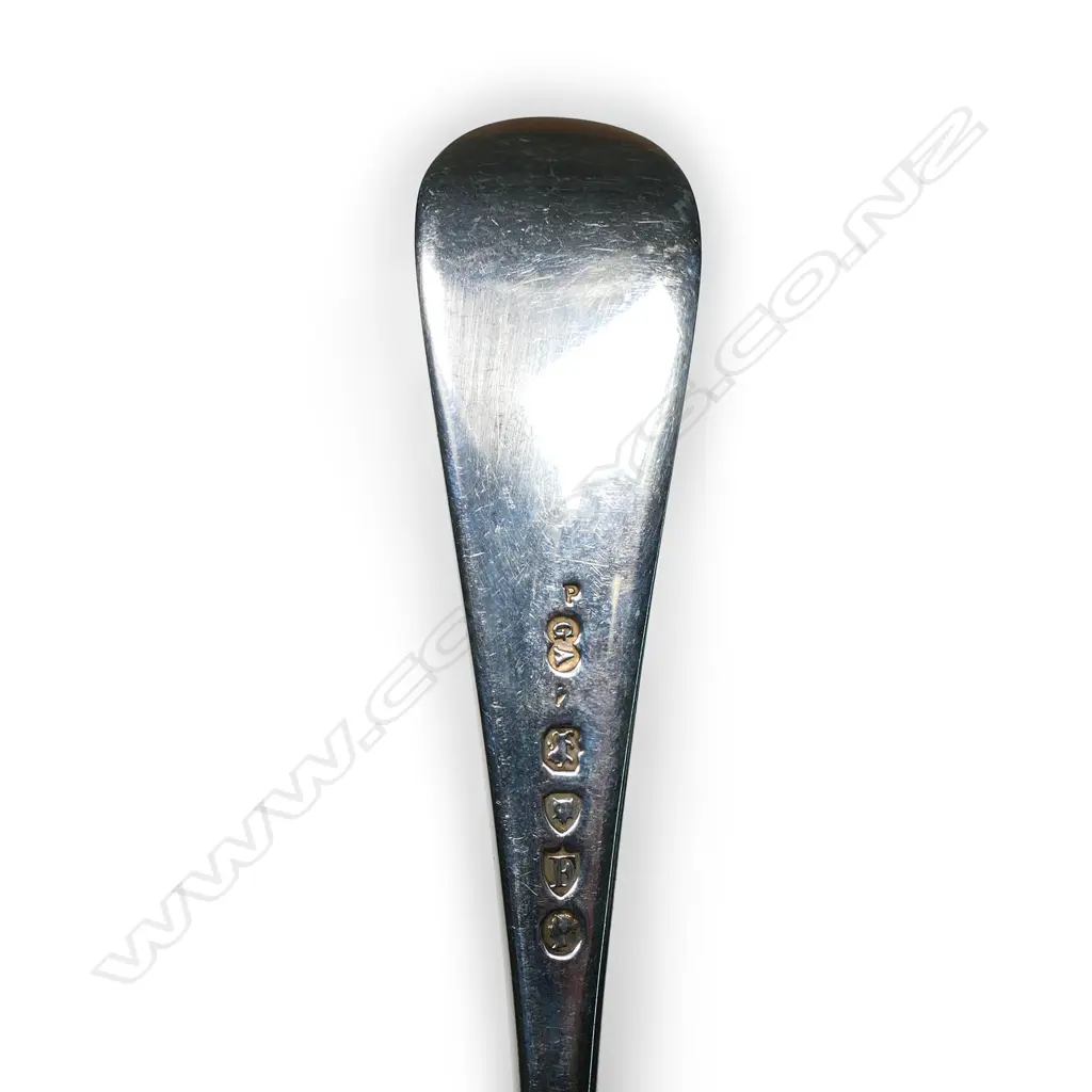 Six Victorian silver dinner forks, Image 1++