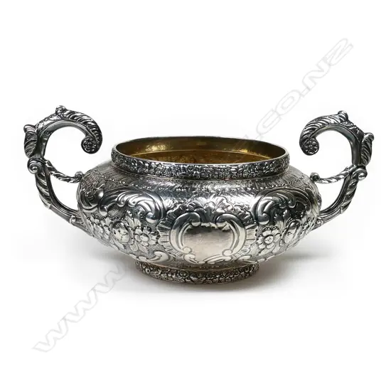 A George IV silver sugar bowl,