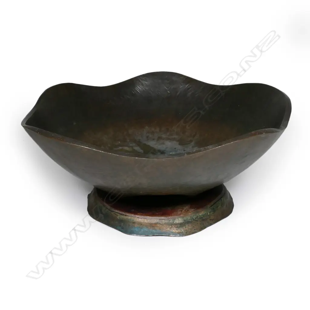 Matthew von Sturmer large bronze bowl on stand, Image 1++
