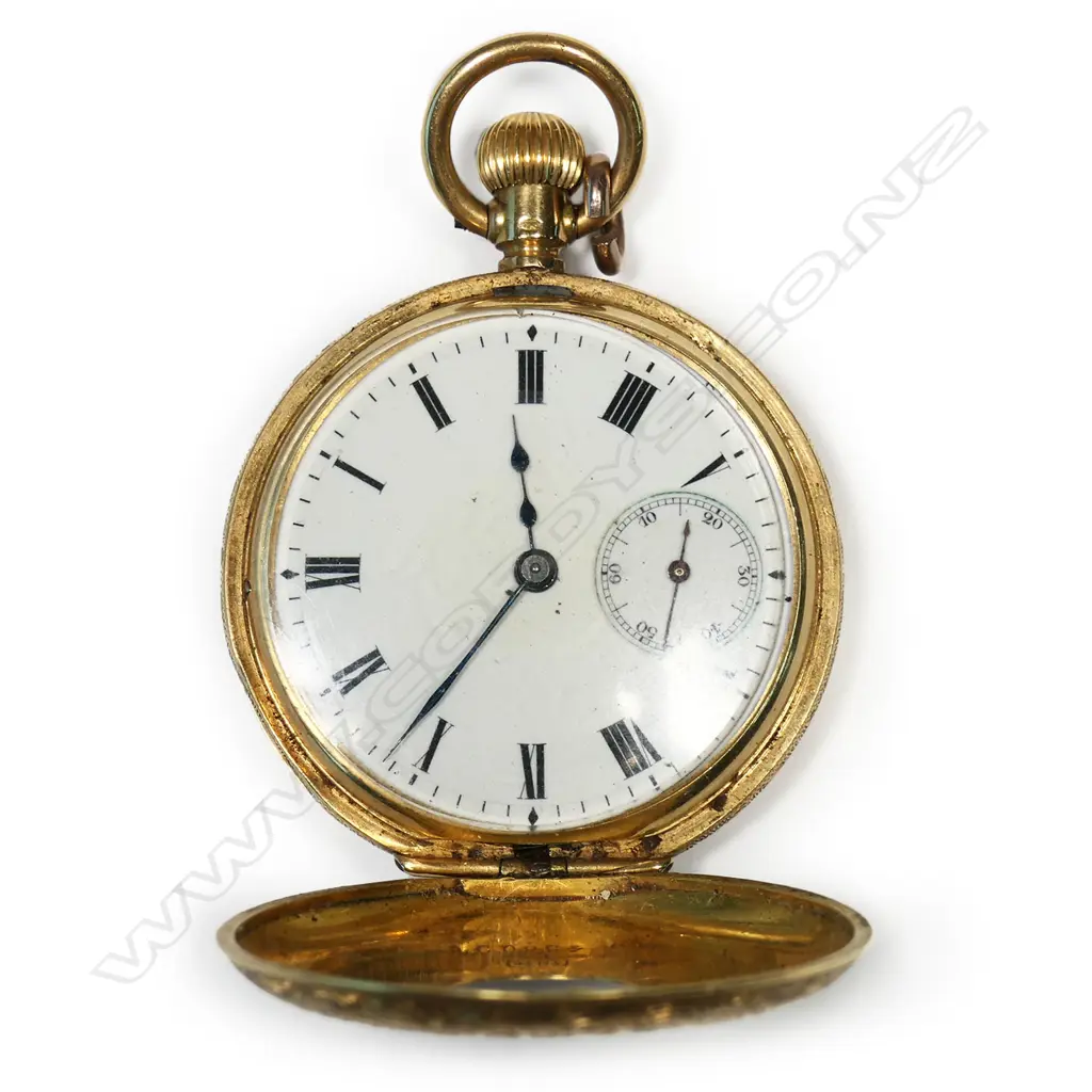 A c.1900 18ct yellow gold ladies half hunter pocket watch, Image 1++