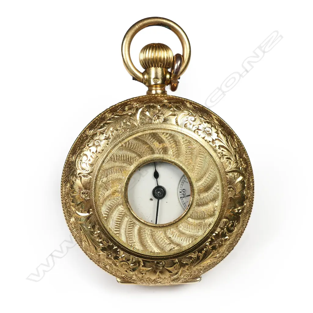A c.1900 18ct yellow gold ladies half hunter pocket watch, Image 1++