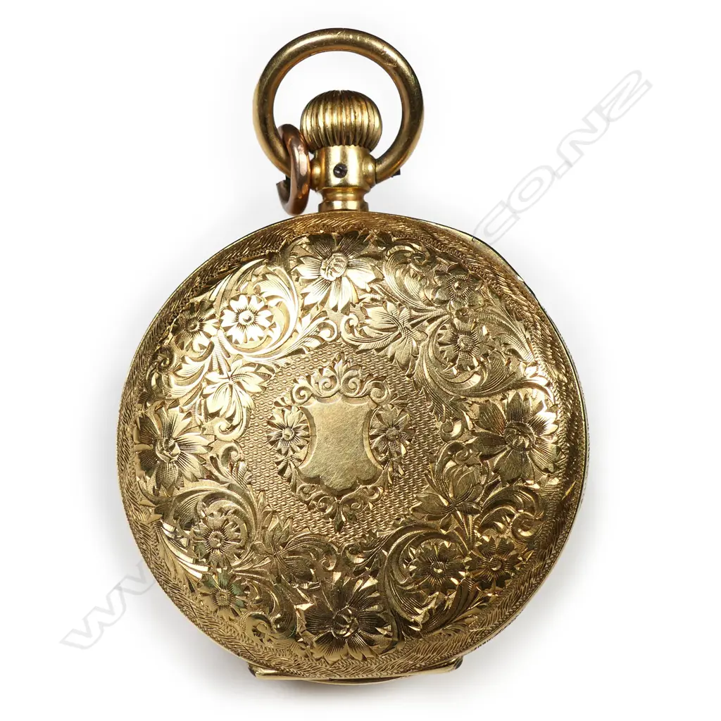 A c.1900 18ct yellow gold ladies half hunter pocket watch, Image 1++