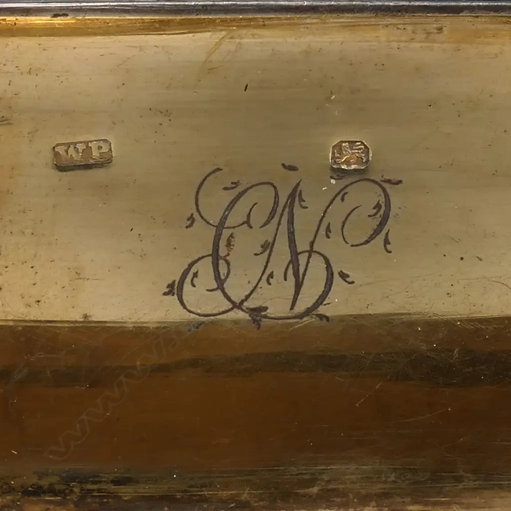 A George III silver table snuff box, Image 1++