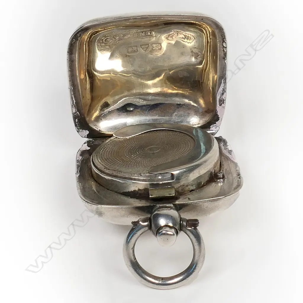 A silver sovereign case, Image 1++