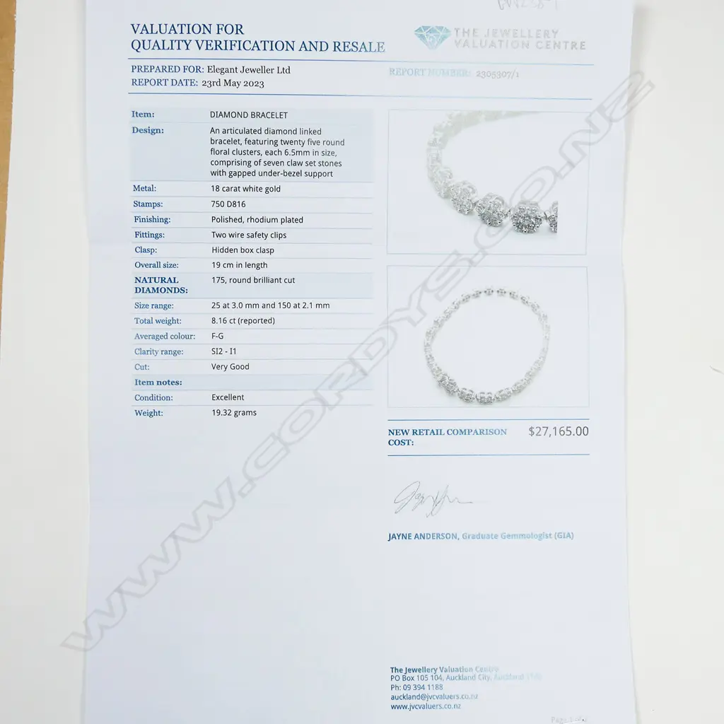 An impressive 18ct white gold multi diamond cluster bracelet, Image 1++