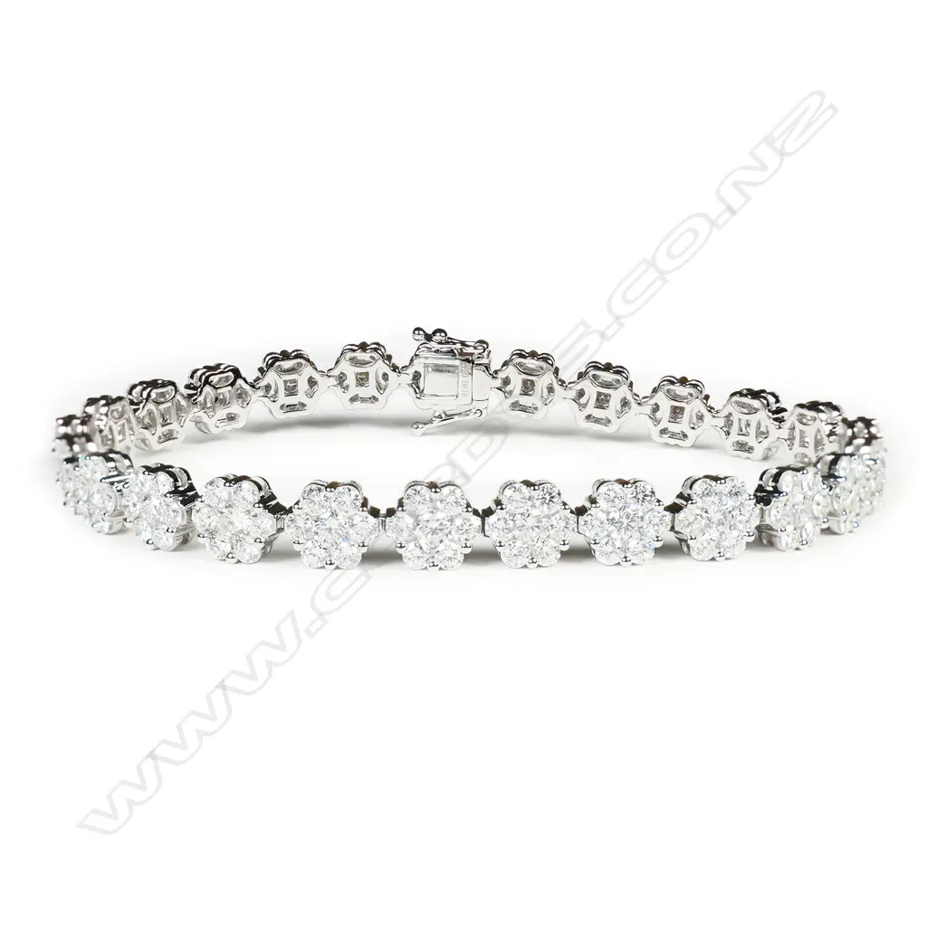 An impressive 18ct white gold multi diamond cluster bracelet, Image 1++
