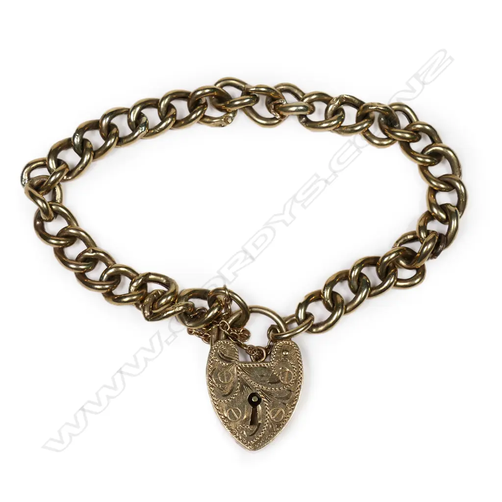 A 9ct curb link bracelet, Image 1++