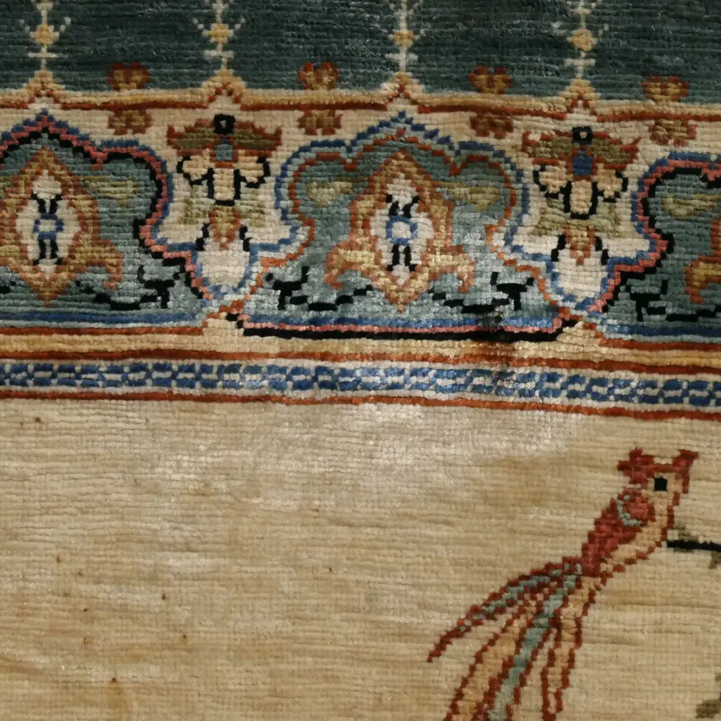 PERSIAN SILK PICTORIAL RUG 700 X 630mm... Image 1++