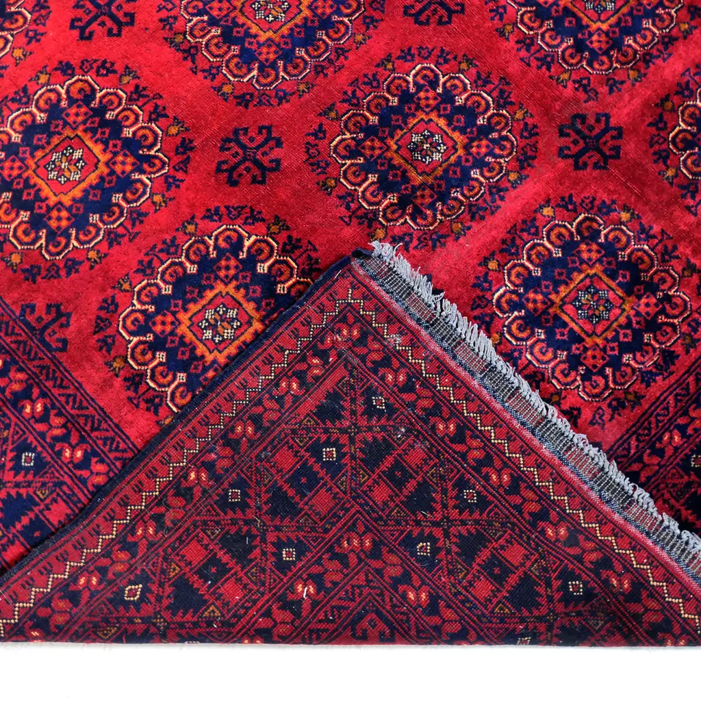 An Afghan Akhal Gul hand-knotted carpet, Image 1++
