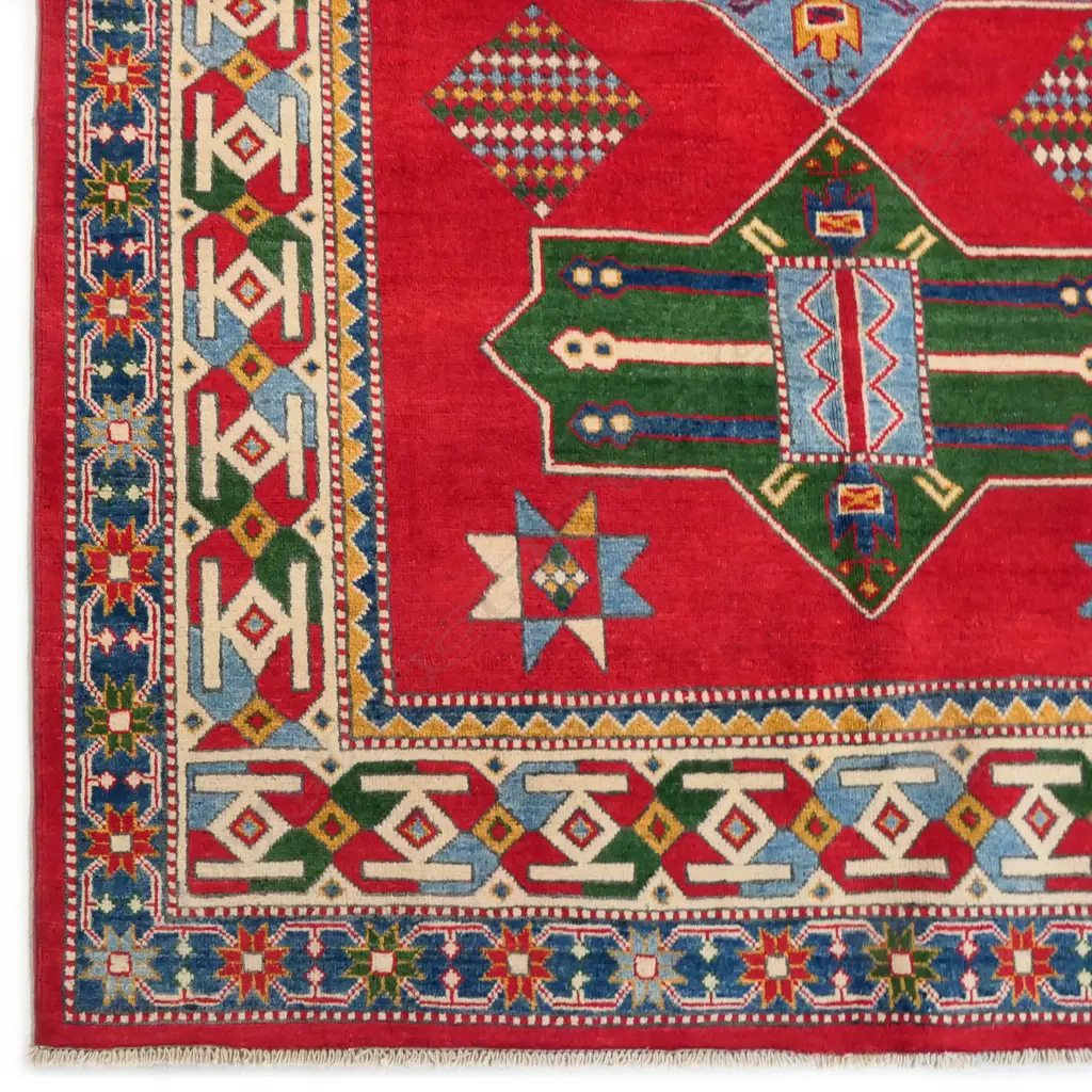 A fine hand-knotted Persian Kazak rug, Image 1++