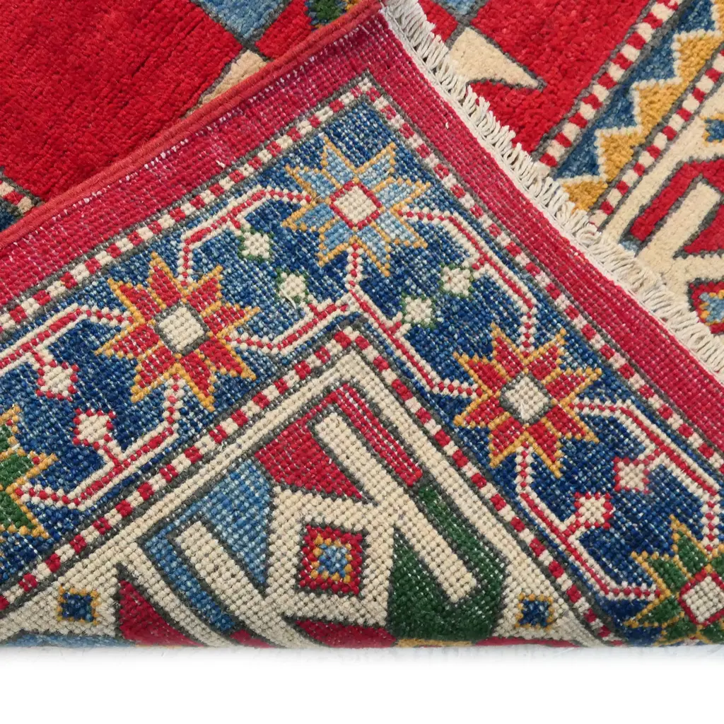A fine hand-knotted Persian Kazak rug, Image 1++