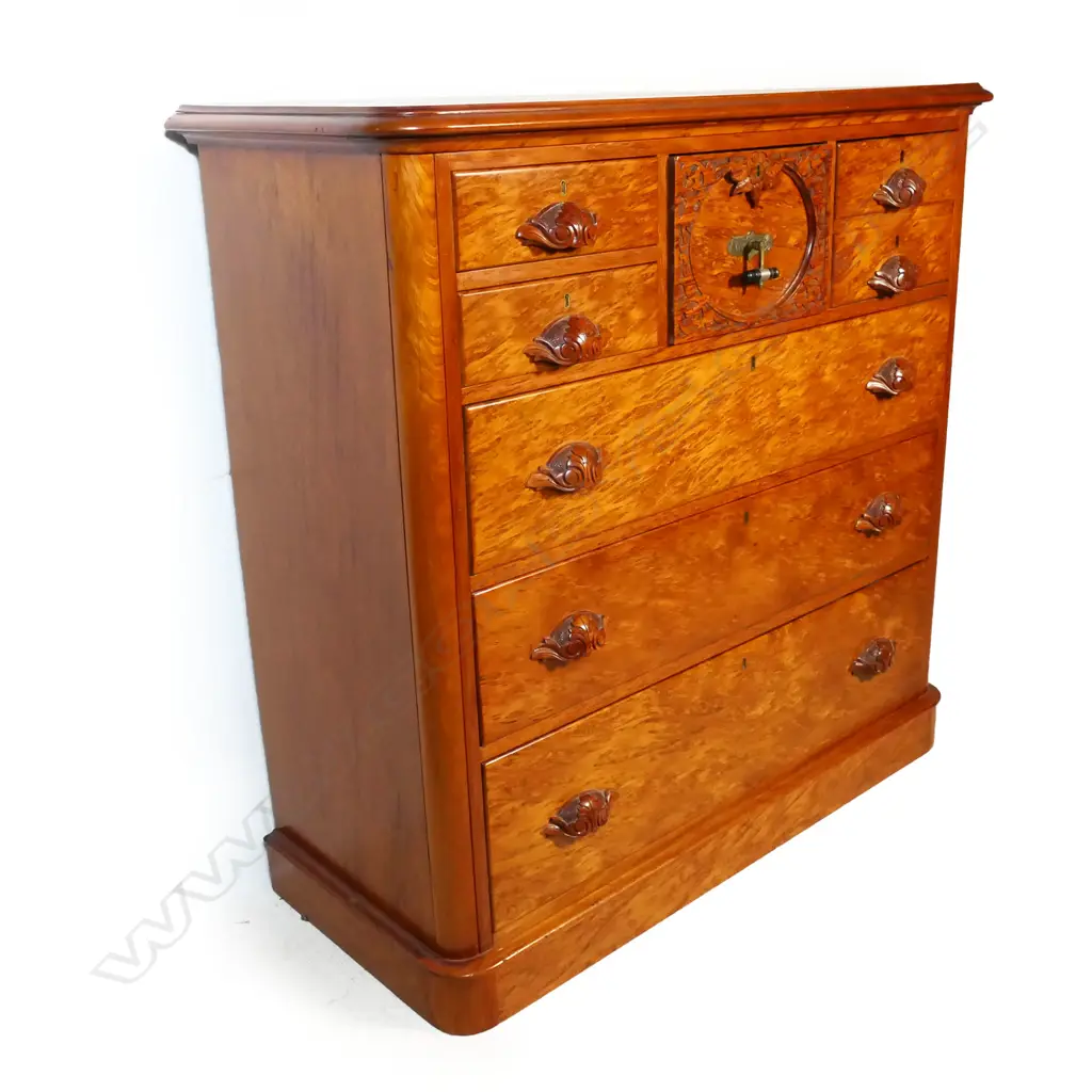 A colonial mottled kauri chest of drawers, Image 1++
