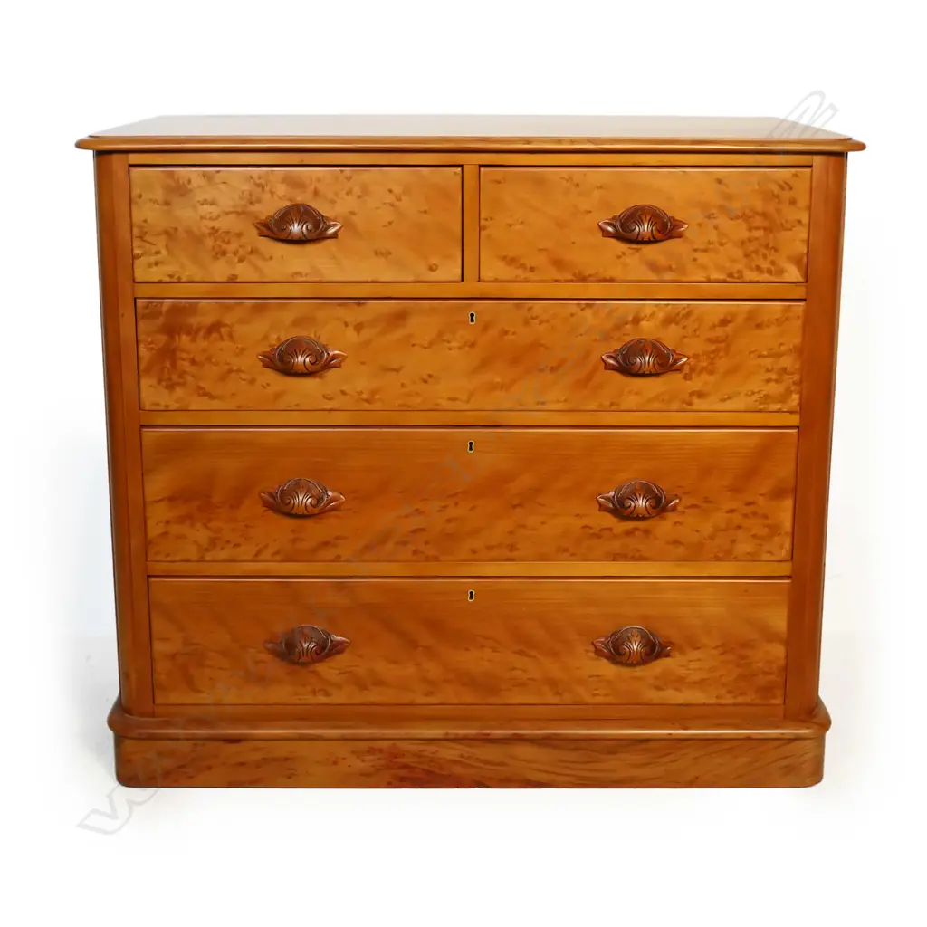 A colonial mottled kauri chest of drawers, Image 1++