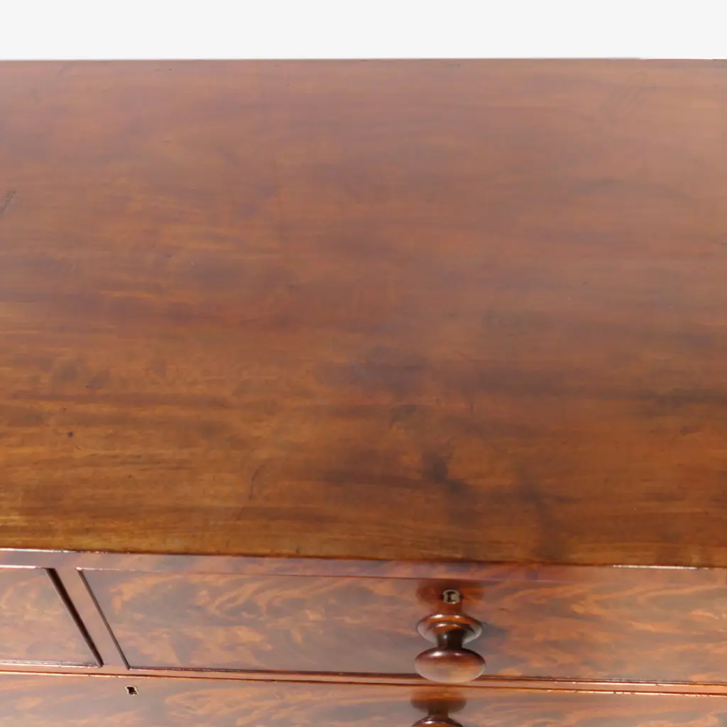 A good William IV flame mahogany five drawer chest, Image 1++