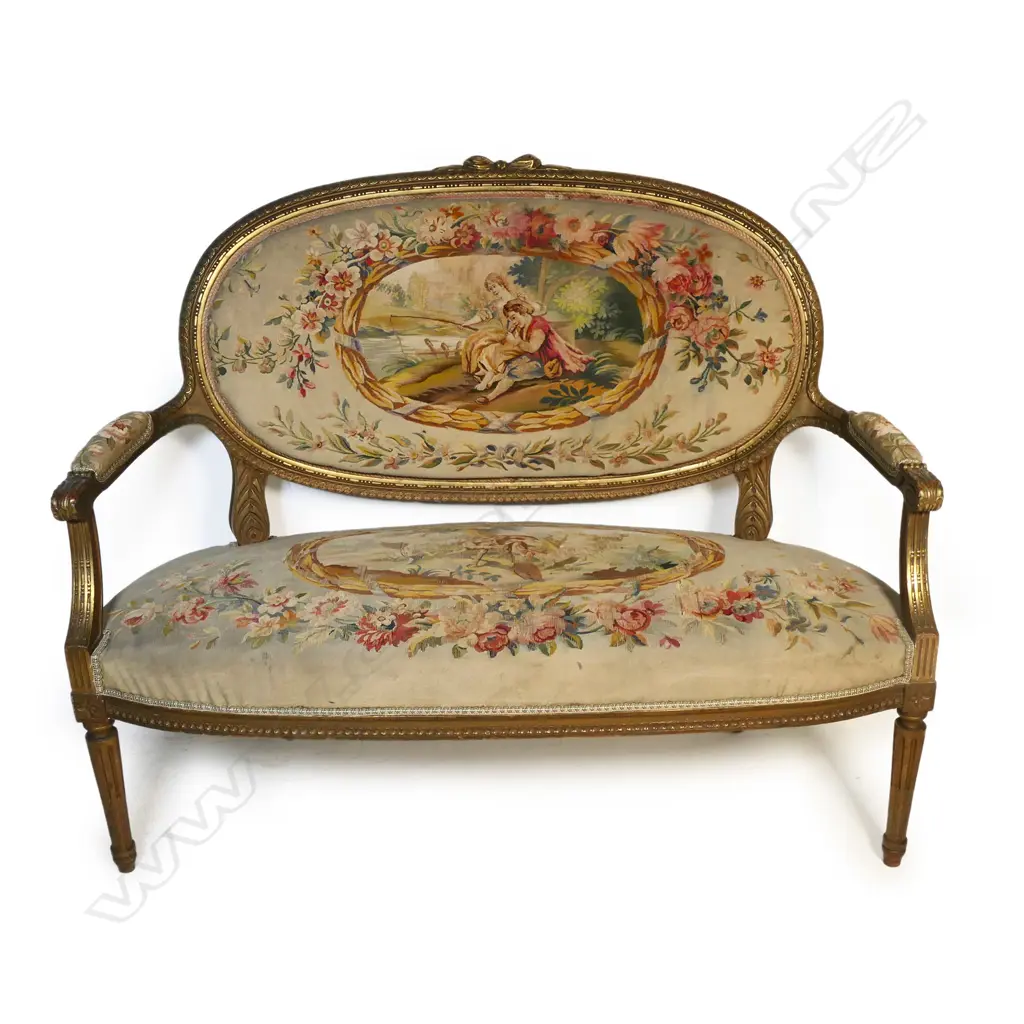 A French 19thC Louis XVI style canapé, Image 1++