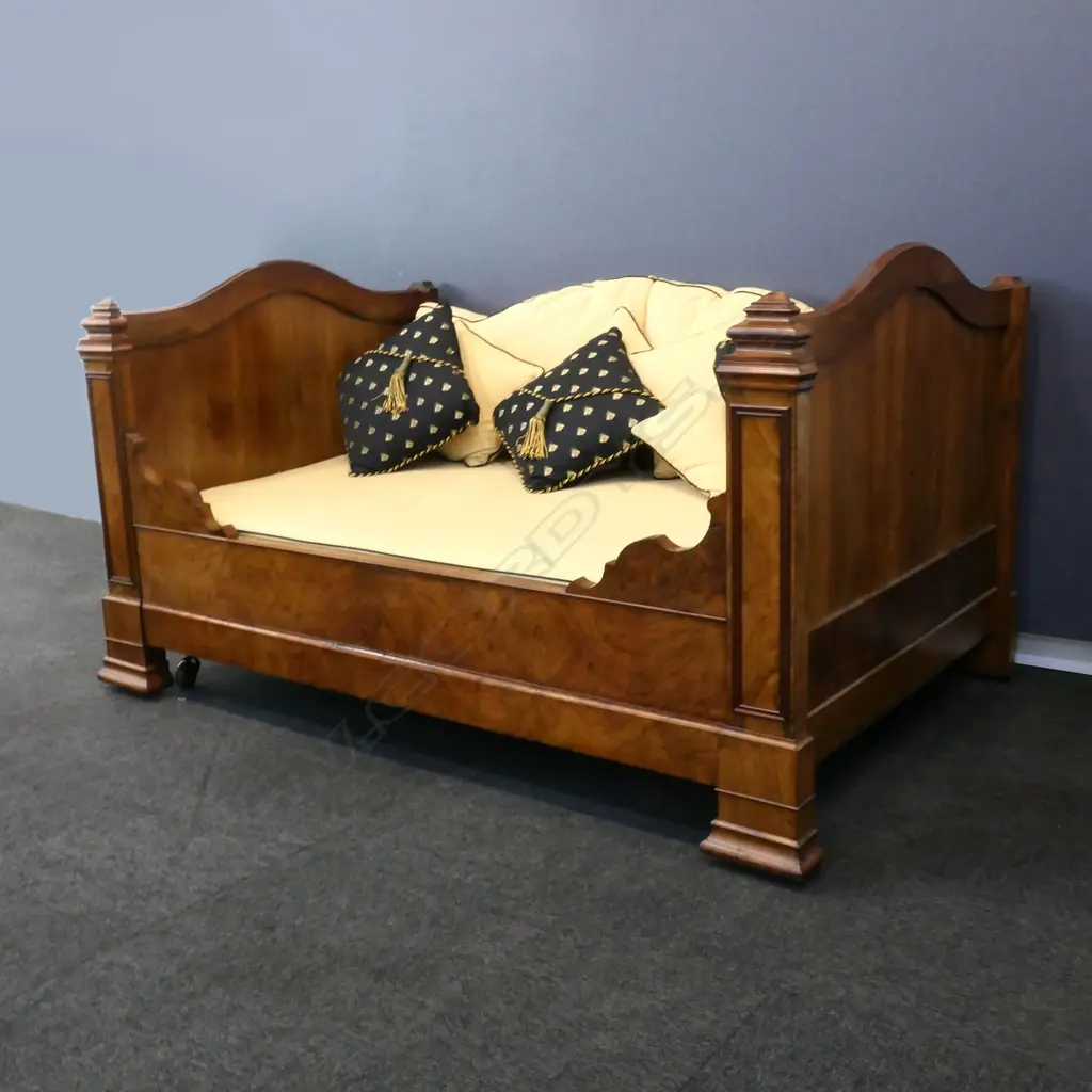 A European batteau lit daybed, with upholstered mattress and shaped back cushions, Image 1++
