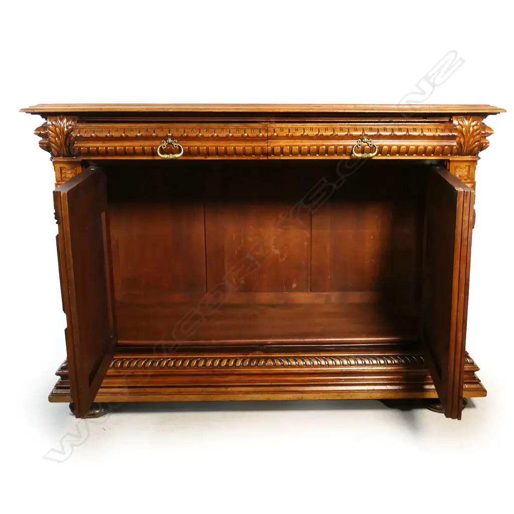 A 19thC French walnut sideboard, Image 1++