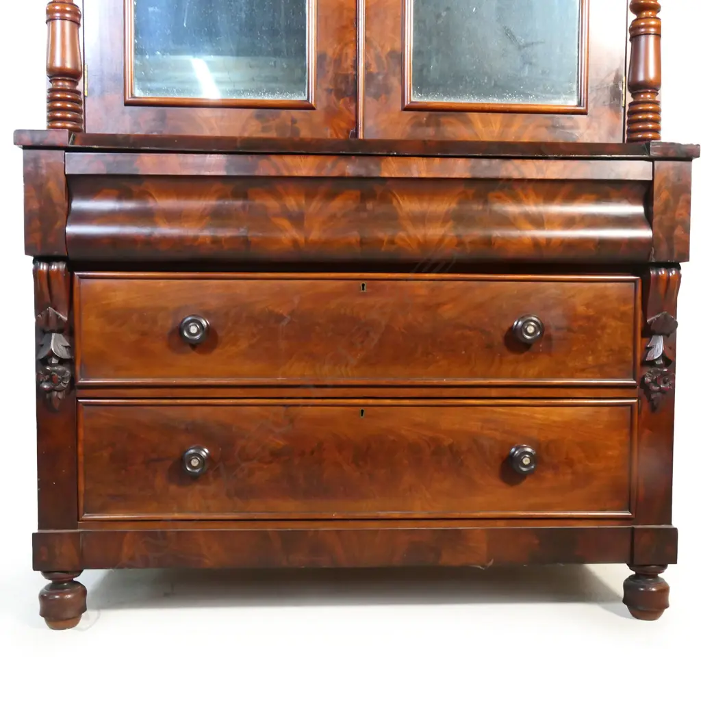 A Victorian figured mahogany linen press, Image 1++