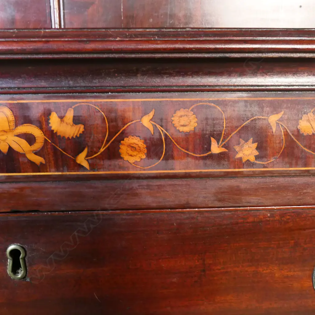 A Georgian mahogany secretaire bookcase, Image 1++