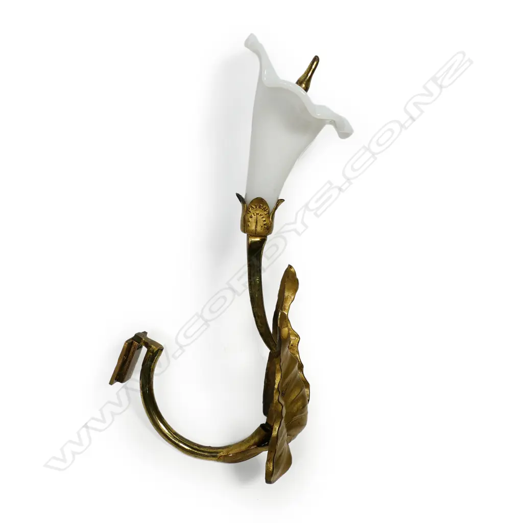 Three pairs of Victorian brass and glass curtain tie backs, Image 1++