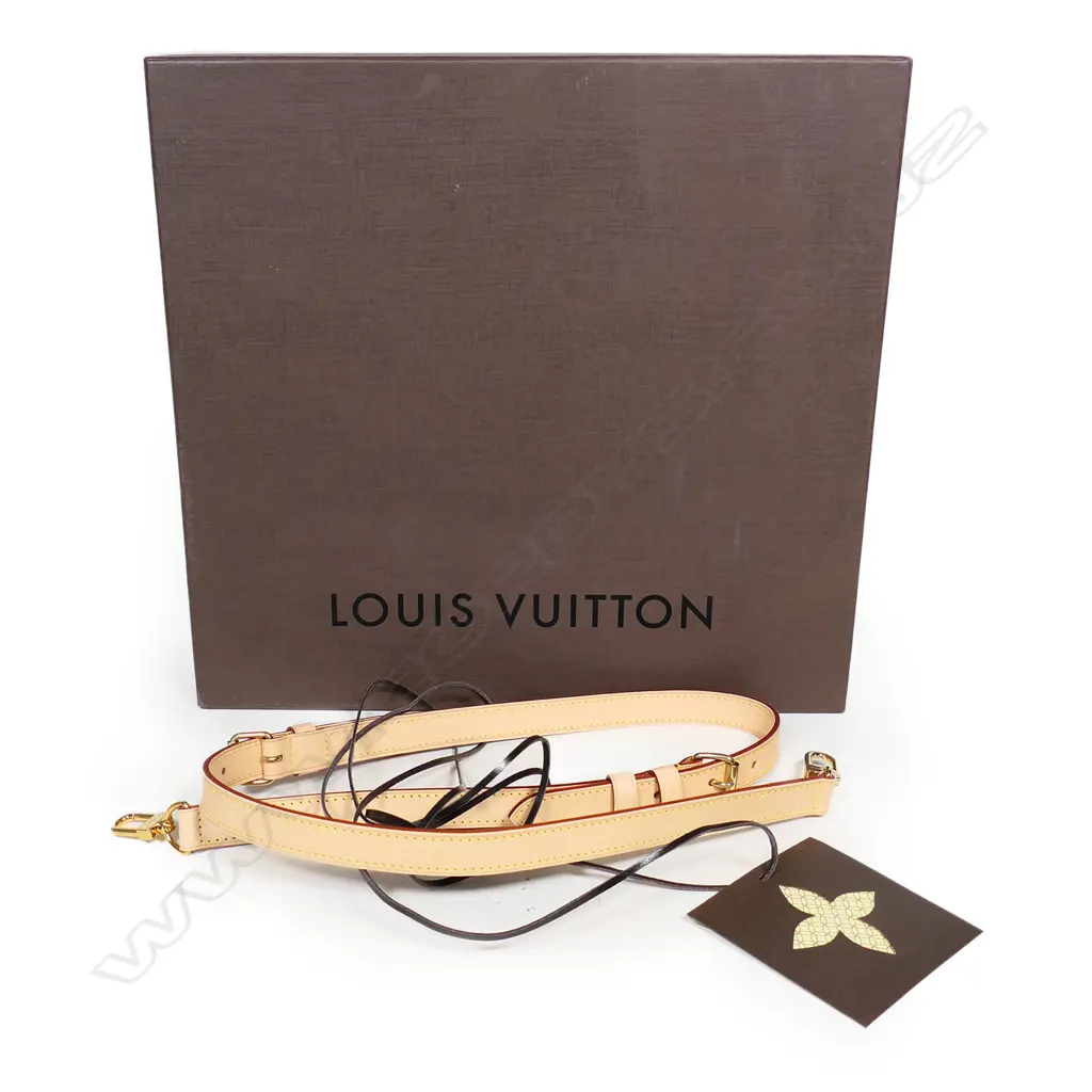 A Louis Vuitton Speedy Bandoulière 35 bag, Image 1++